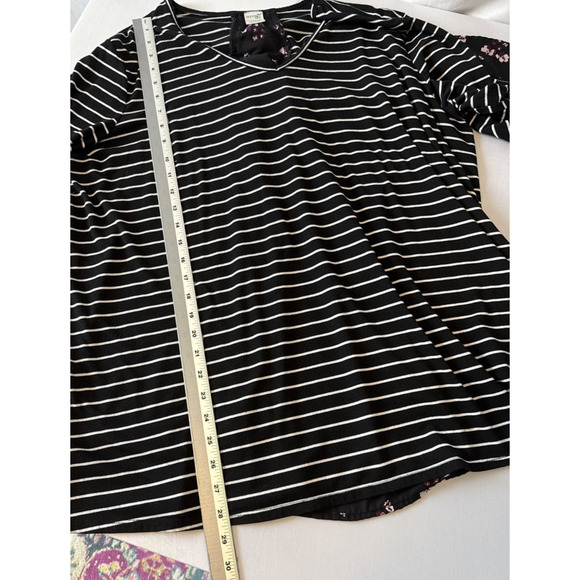 Terra & Sky Women's 2X Whimsigoth Purple Floral Stripe Lace Up Back Tunic Blouse - Picture 9 of 11